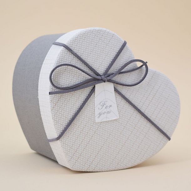 Scatola Regalo a Cuore Con Fiocco